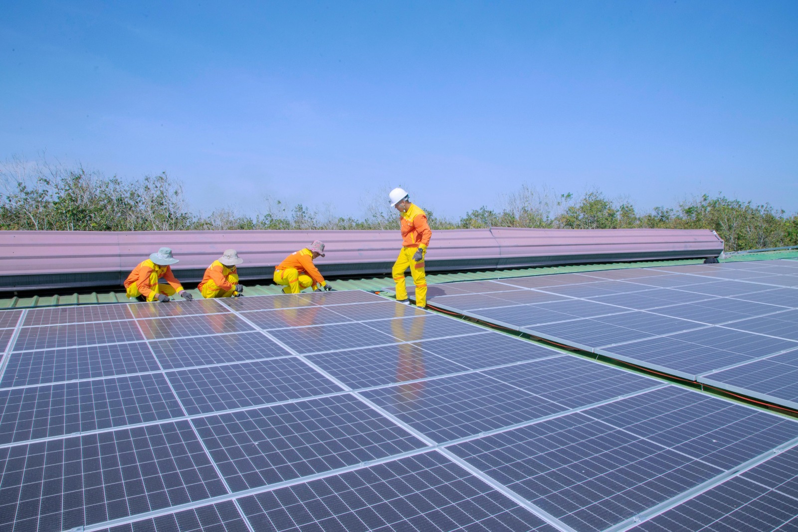 Why Homeowners Prefer Trusted Solar Installers Near Me