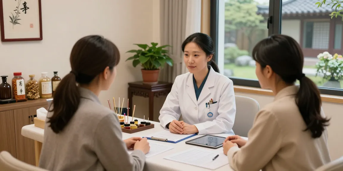 Consultation at 수원교통사고한의원 showcasing effective treatment and care.